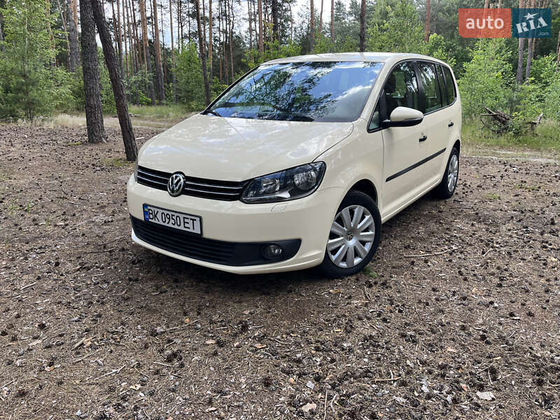 Мінівен Volkswagen Touran 2014 в Березному