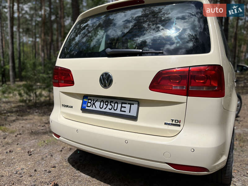 Мінівен Volkswagen Touran 2014 в Березному