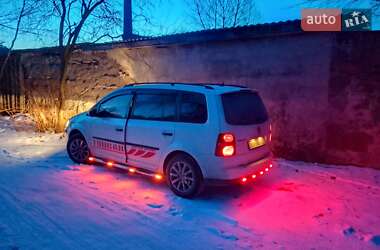 Мінівен Volkswagen Touran 2009 в Коростені