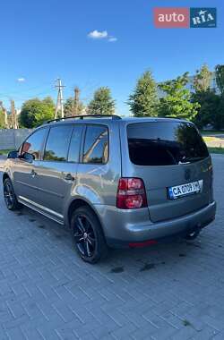 Мінівен Volkswagen Touran 2006 в Золотоноші