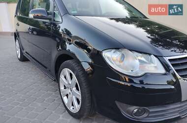 Минивэн Volkswagen Touran 2008 в 