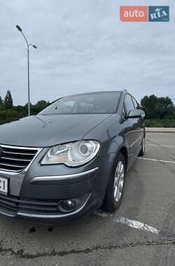 Мінівен Volkswagen Touran 2006 в Сумах