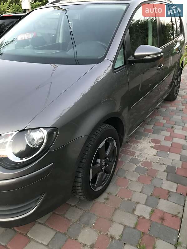 Volkswagen Touran 2010