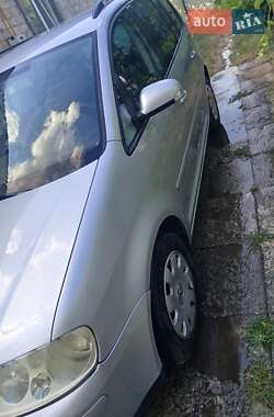 Мінівен Volkswagen Touran 2003 в Смілі