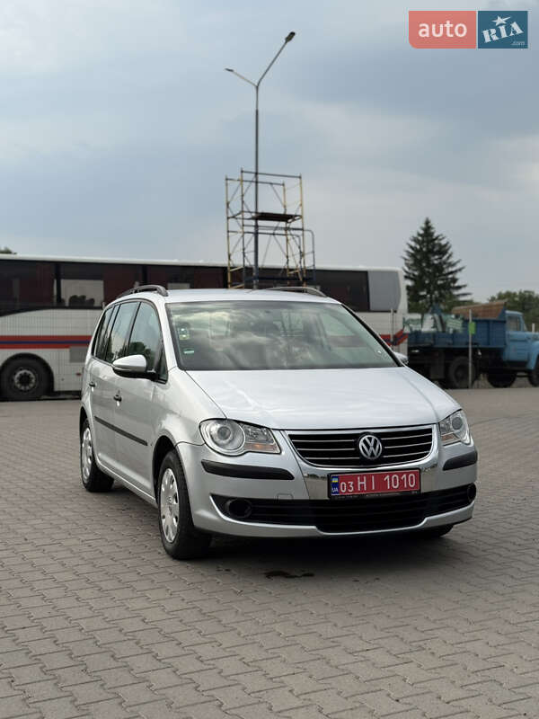 Volkswagen Touran 2010