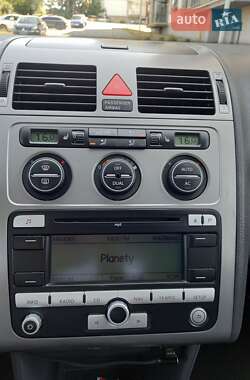 Минивэн Volkswagen Touran 2008 в 
