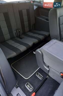 Минивэн Volkswagen Touran 2008 в 