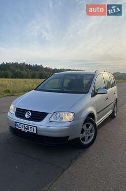 Минивэн Volkswagen Touran 2004 в Любешове