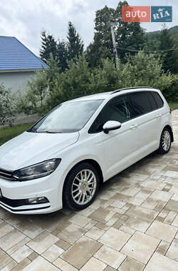 Мінівен Volkswagen Touran 2015 в Ужгороді