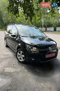 Мінівен Volkswagen Touran 2011 в Сарнах