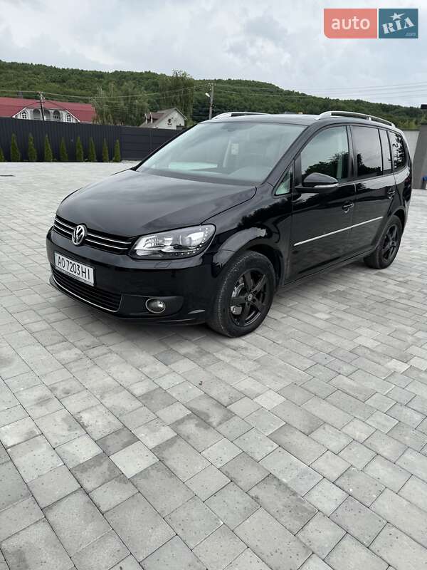 Volkswagen Touran 2011