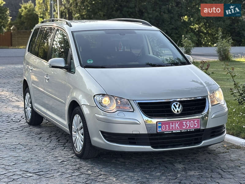 Volkswagen Touran 2010
