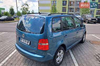 Минивэн Volkswagen Touran 2005 в 