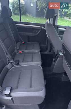 Мінівен Volkswagen Touran 2010 в 
