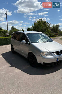 Минивэн Volkswagen Touran 2003 в 