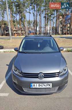 Минивэн Volkswagen Touran 2010 в Ирпене