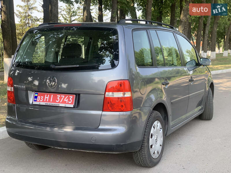 Минивэн Volkswagen Touran 2006 в Полтаве