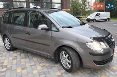 Минивэн Volkswagen Touran 2007 в Чернигове
