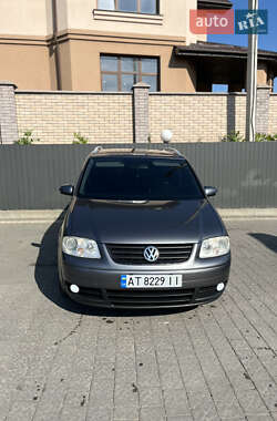 Мінівен Volkswagen Touran 2004 в 
