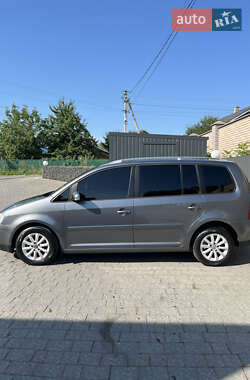 Мінівен Volkswagen Touran 2004 в 