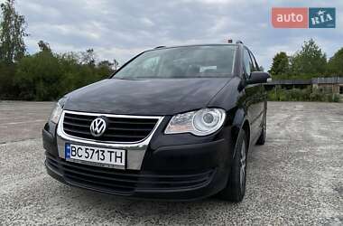 Мінівен Volkswagen Touran 2008 в Новояворівську