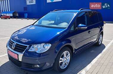 Минивэн Volkswagen Touran 2010 в Виннице