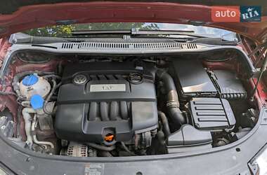 Мінівен Volkswagen Touran 2007 в Луцьку