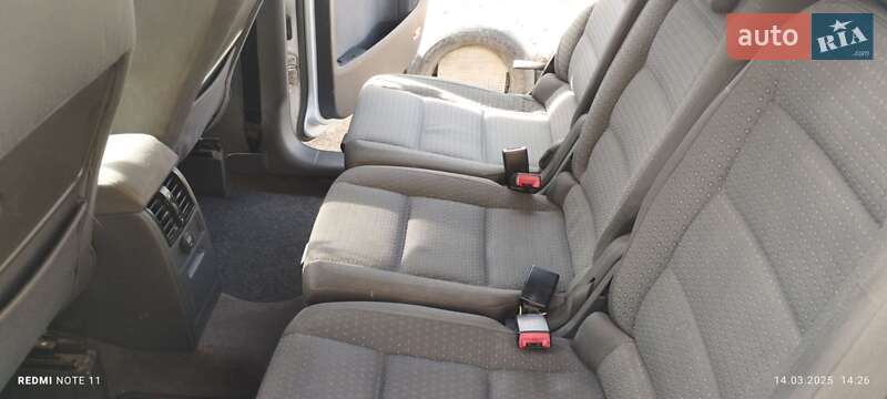 Мінівен Volkswagen Touran 2003 в Тульчині