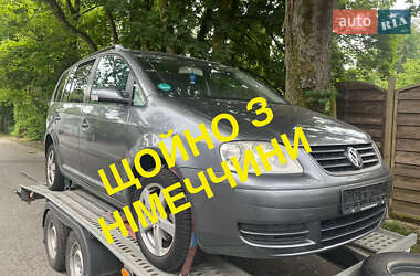 Мінівен Volkswagen Touran 2004 в Луцьку