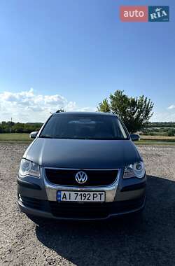 Мінівен Volkswagen Touran 2007 в Карлівці