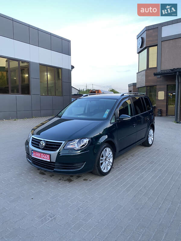 Volkswagen Touran 2010