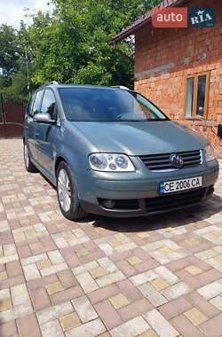 Мінівен Volkswagen Touran 2006 в Вижниці