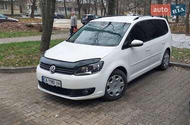 Минивэн Volkswagen Touran 2011 в Сумах