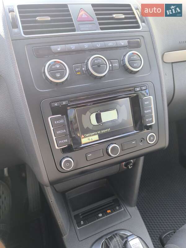 Минивэн Volkswagen Touran 2013 в Кривом Роге