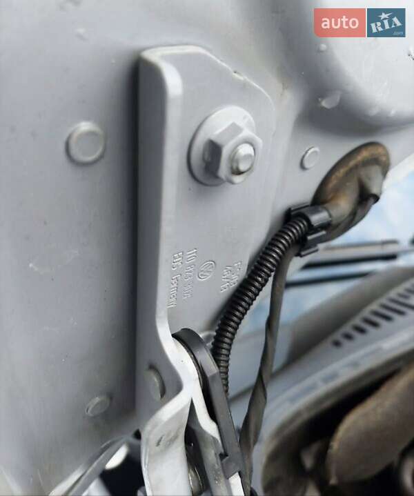 Минивэн Volkswagen Touran 2013 в Кривом Роге