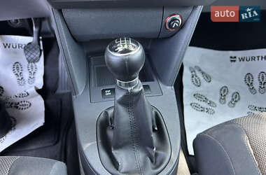 Минивэн Volkswagen Touran 2009 в 