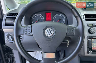 Минивэн Volkswagen Touran 2009 в 