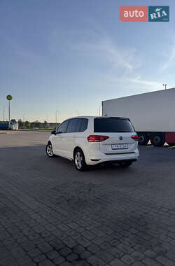 Микровэн Volkswagen Touran 2017 в 