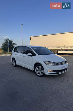 Микровэн Volkswagen Touran 2017 в 