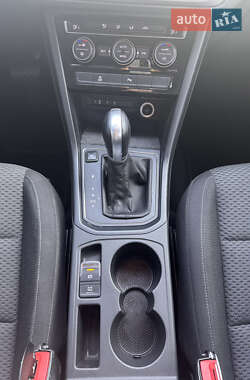 Микровэн Volkswagen Touran 2017 в 