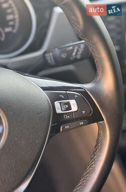 Микровэн Volkswagen Touran 2017 в 
