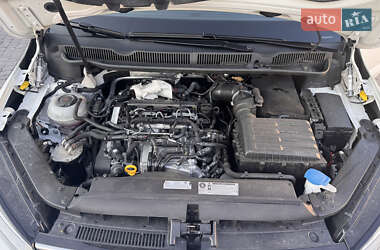 Микровэн Volkswagen Touran 2017 в 