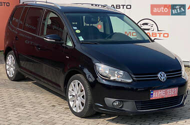 Мінівен Volkswagen Touran 2012 в 