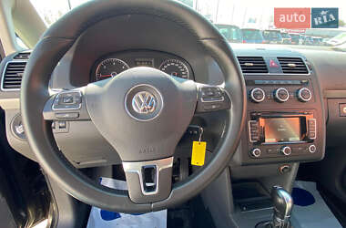 Мінівен Volkswagen Touran 2012 в 