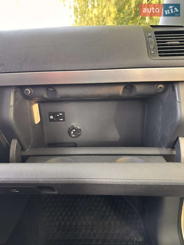 Минивэн Volkswagen Touran 2007 в Каменец-Подольском фото 29 Минивэн Volkswagen Touran 2007 в Каменец-Подольском