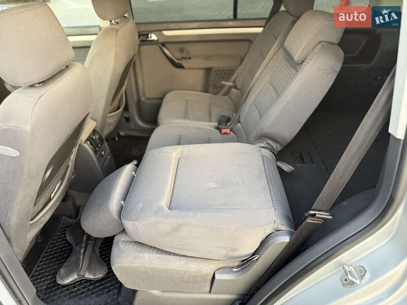 Минивэн Volkswagen Touran 2004 в Одессе