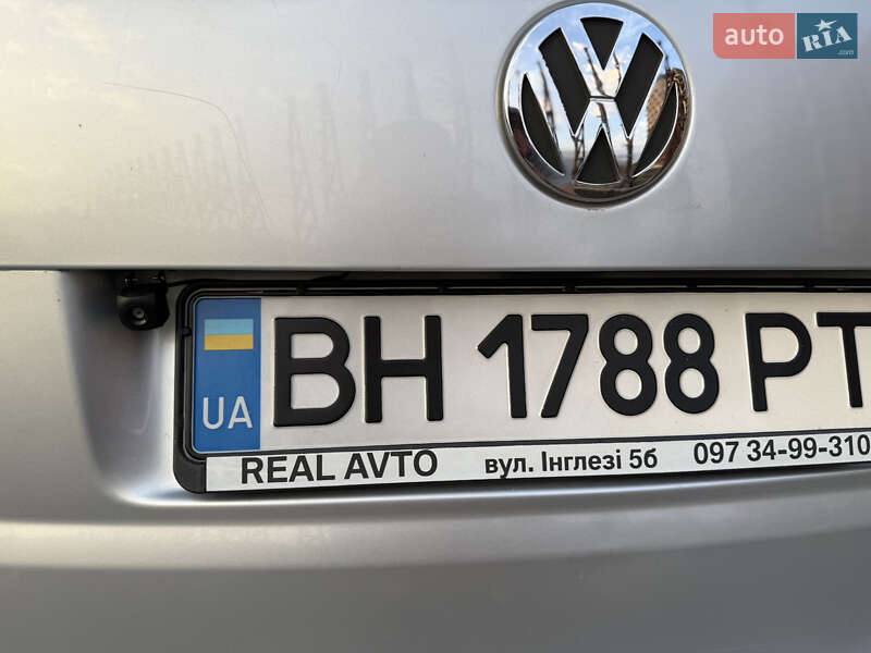 Минивэн Volkswagen Touran 2004 в Одессе