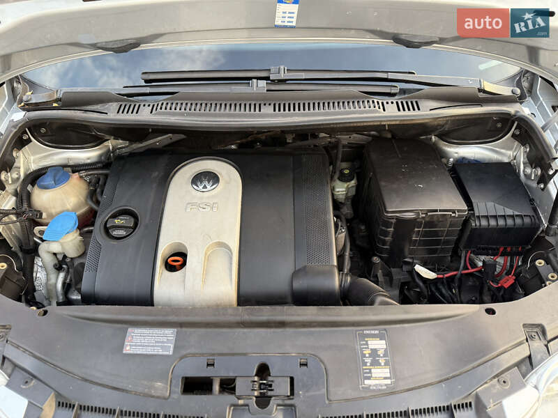 Минивэн Volkswagen Touran 2004 в Одессе