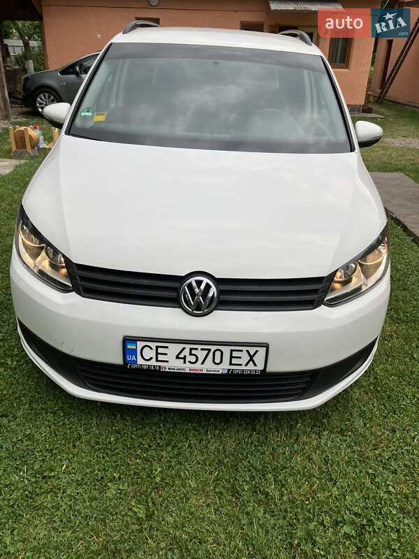 Volkswagen Touran 2012