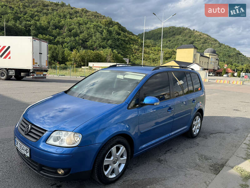 Volkswagen Touran 2003